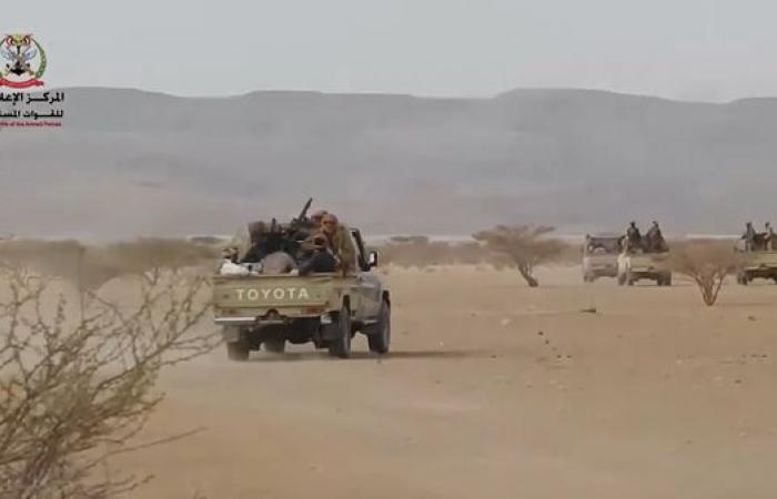 شاهد.. الجيش اليمني يحرر مواقع جديدة في صرواح