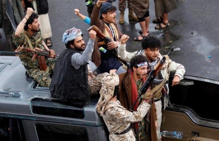رئيس أركان اليمن: نزداد قناعة بقرب نهاية الحوثي وإيران
