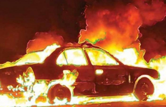 النيران تلتهم سيارة عند مثلث خلدة