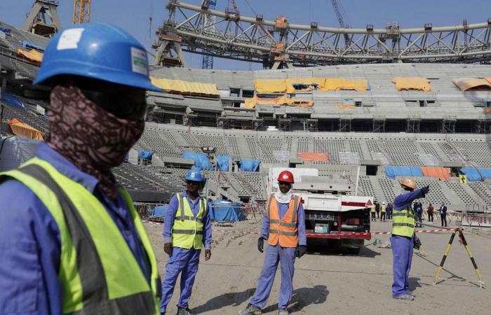 شاهد عيان يفضح الظروف المأساوية للعمالة الأجنبية في قطر