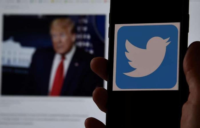 تويتر يستهدف ترامب مجددًا ويُزيل مقطع فيديو نشرته حملته