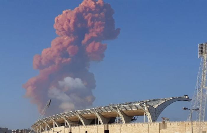 فيديوهات توثق لحظة وقوع الإنفجار في بيروت