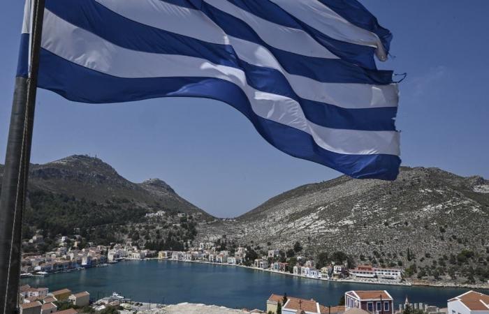 لأول مرة منذ 2016.. اليونان تعلن إجراء محادثات مع تركيا