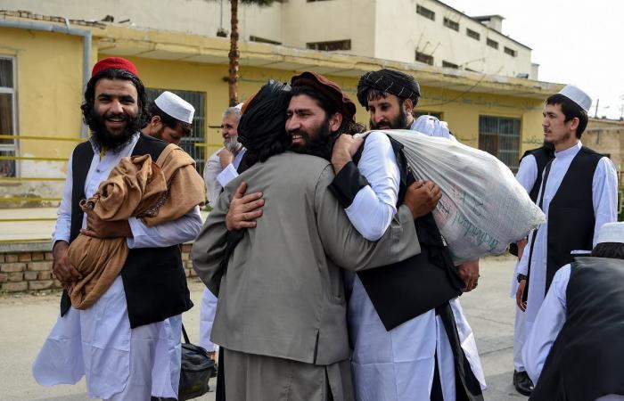 جرياً على عادتهم القديمة.. سجناء طالبان إلى السلاح در