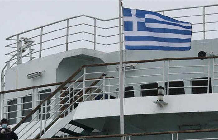 البحرية اليونانية 'اعترضت سفينة تحمل مصرفيين وأموالاً مهرّبة من لبنان'... إليكم الحقيقة!
