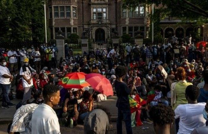 إثيوبيا تتهم ألفي شخص بأعمال عنف عقب مقتل مغن شهير