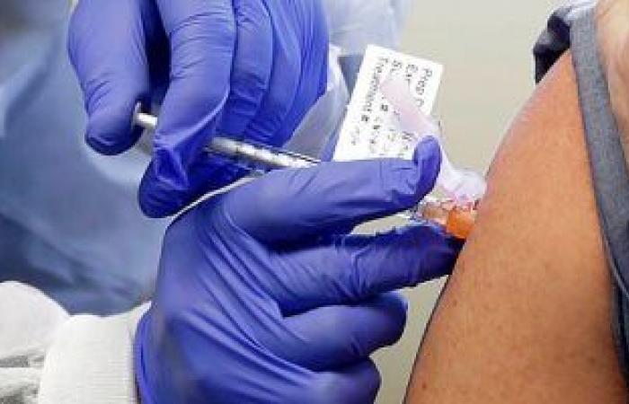 اكتشاف حالات عدوى بفيروس كورونا بين المتطوعين فى تجارب اللقاح الروسى