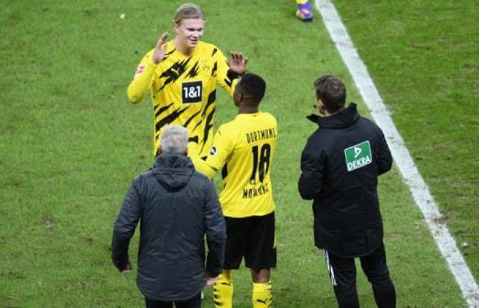 موهبة دورتموند يصبح أصغر لاعب في تاريخ الدوري الألماني