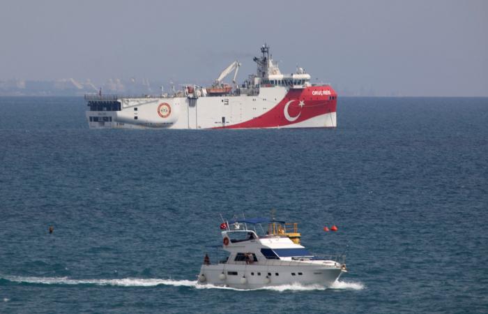 اليونان: الاتحاد الأوروبي ليس ساذجاً ويصعب على تركيا خداعه