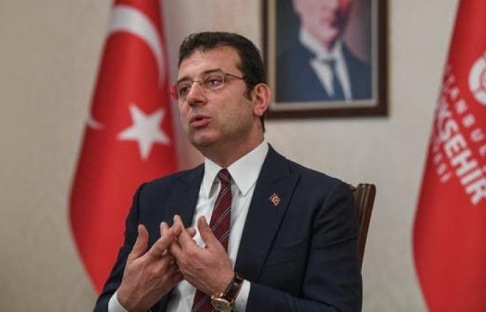 رئيس بلدية إسطنبول يفضح فساد مسؤولين بحزب أردوغان