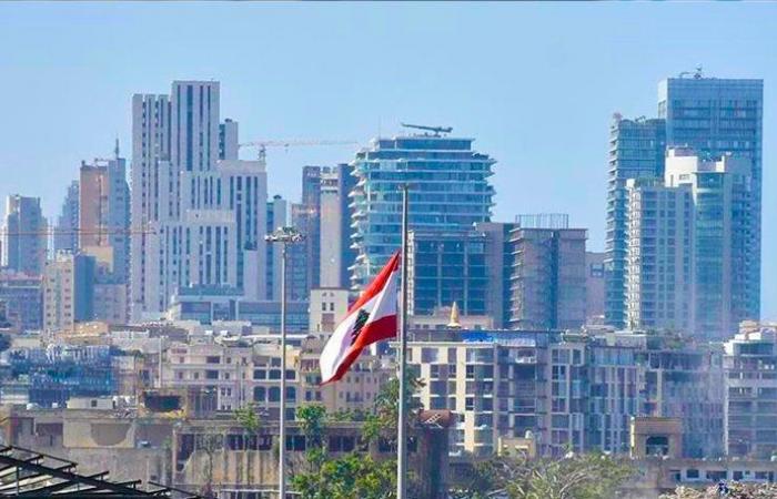 دبلوماسي: الطبقة الحاكمة لا بد دفع ثمن تدميرها لبنان