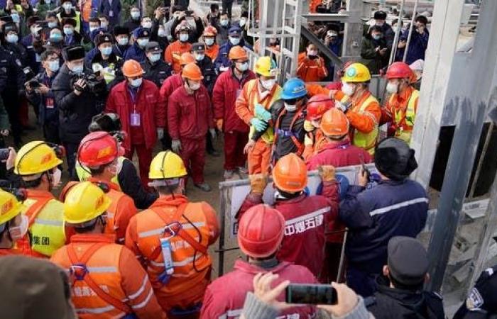 العمال العالقون بمنجم بالصين.. وفاة 9 منهم وفقدان أحدهم
