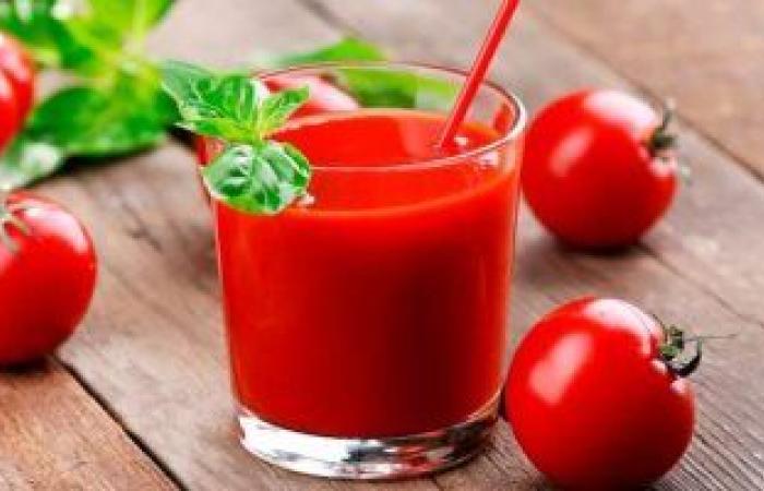 5 عصائر طبيعية تساعد فى الحفاظ على صحة ونضارة البشرة أبرزها عصير الطماطم