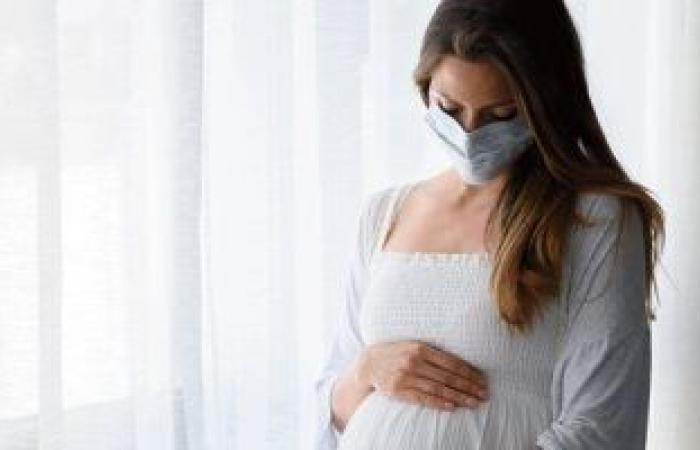 مسئولو الصحة فى البرازيل يدعون النساء لمنع الحمل بسبب سلالة كورونا المتحورة