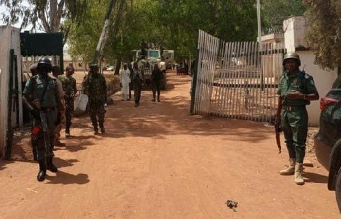 مقتل شرطي وخطف أكثر من 80 طالباً في هجوم على مدرسة نيجيرية