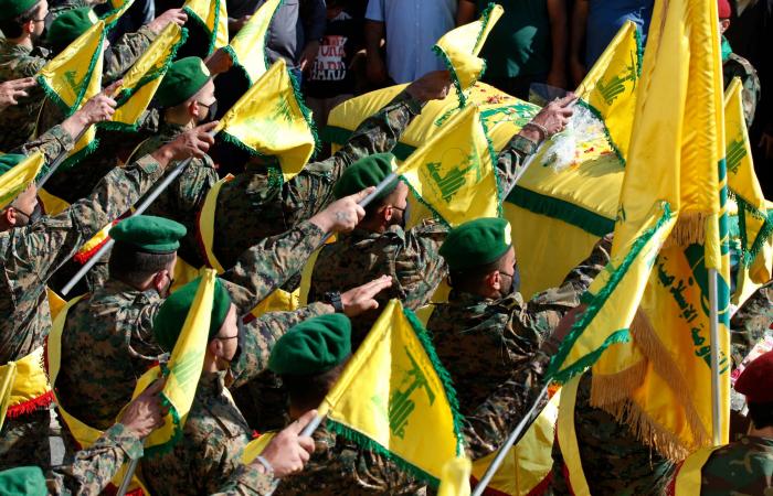 حكومة لبنان تنطلق.. هكذا يستفيد حزب الله من وزارة الأشغال