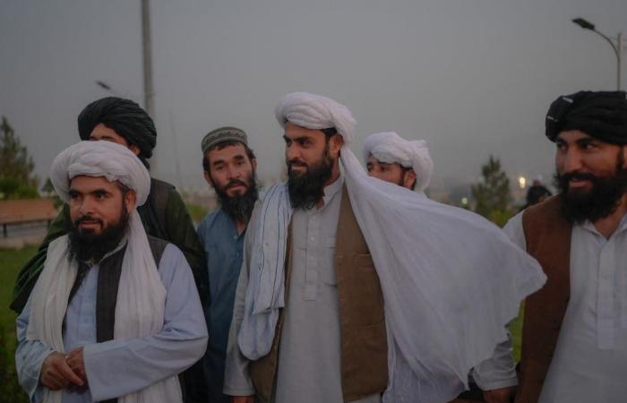 "نخشى الانتقام".. قاضيات أفغانيات يختبئن من بطش طالبان