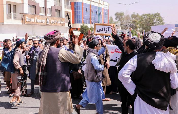 "نخشى الانتقام".. قاضيات أفغانيات يختبئن من بطش طالبان