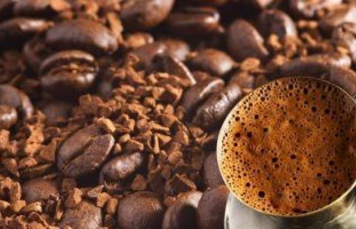 5 مشروبات هتقلل ألم التهاب المفاصل أبرزها القهوة والأناناس