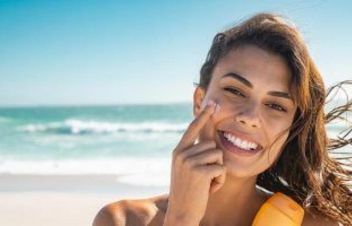 10 نصائح لحماية البشرة من أشعة الشمس خلال الصيف
