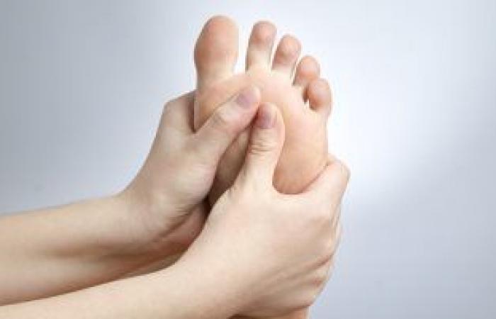 أعراض مرض السكرى فى قدميك.. 7 علامات تشير لارتفاعه فى الدم