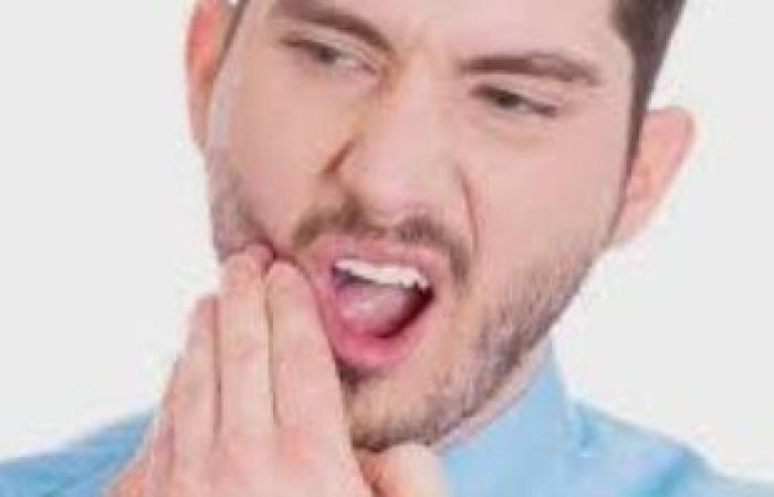 5  علامات تدل على وجود مشكلات الأسنان
