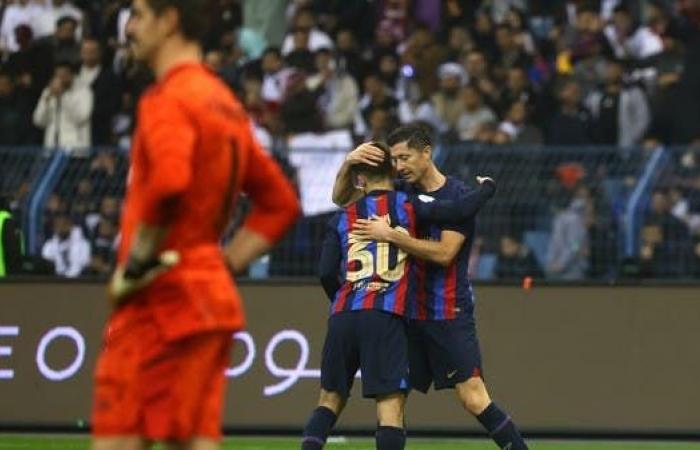 ليفاندوفسكي يكشف سر تألق غافي أمام ريال مدريد