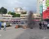محتجون يقطعون السير في ساحة النور وأوتوستراد طرابلس - بيروت