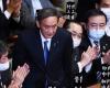 البرلمان الياباني ينتخب يوشيهيدي سوغا رئيساً للوزراء