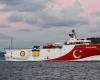 سفينة تركيا تزعج أوروبا.. شبح العقوبات يطل 