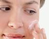 ما هى أضرار الإفراط فى استخدام مرطبات الوجه؟.. نصائح لترطيب أفضل