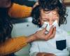 للأمهات.. نصائح لحماية طفلك من نزلات البرد والأنفلونزا فى موسم التقلبات الجوية